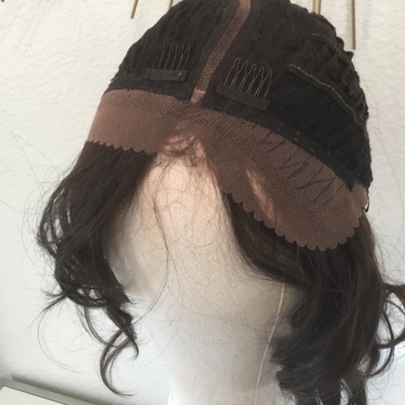 Vivica A Fox lace front bob wig #4 - Picture 8 of 13